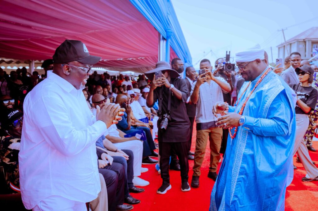 Oborevwori Flags Off N59.7bn Agbor/Uromi Junction Flyover
...Assures Deltans Of Even Devt, Safer Roads