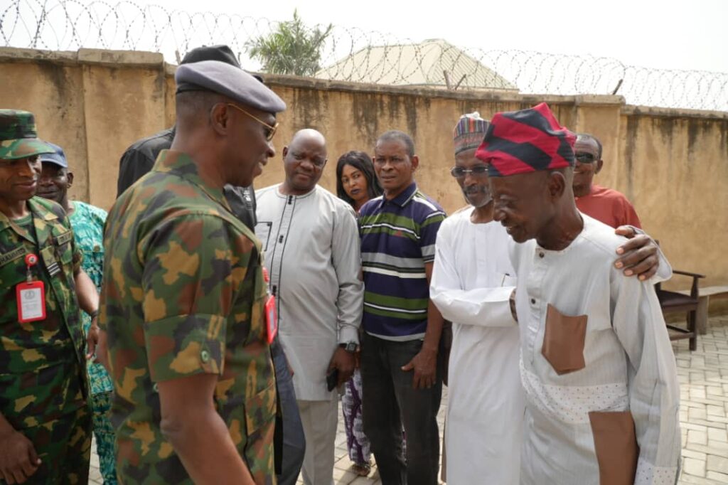 Chairman, Military Pensions Board, Honours Veteran Soldier in Nasarawa State.