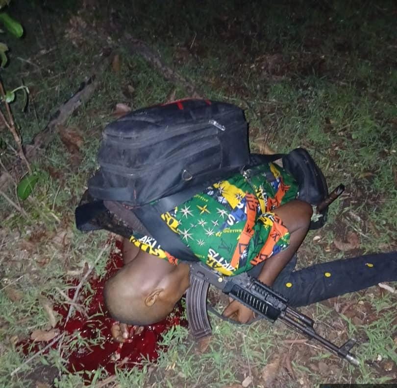 ‎Army neutralises two suspected terrorists, recovers weapons in Ondo
‎
‎