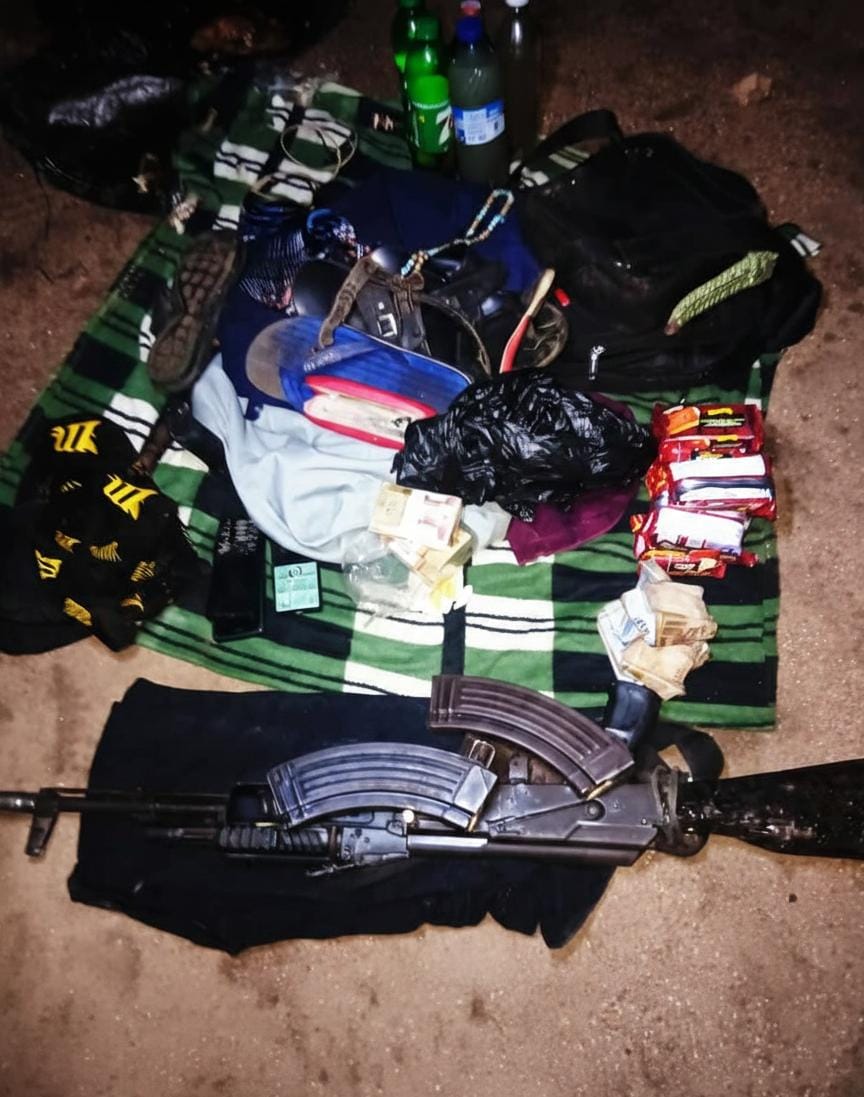 ‎Army neutralises two suspected terrorists, recovers weapons in Ondo
‎
‎