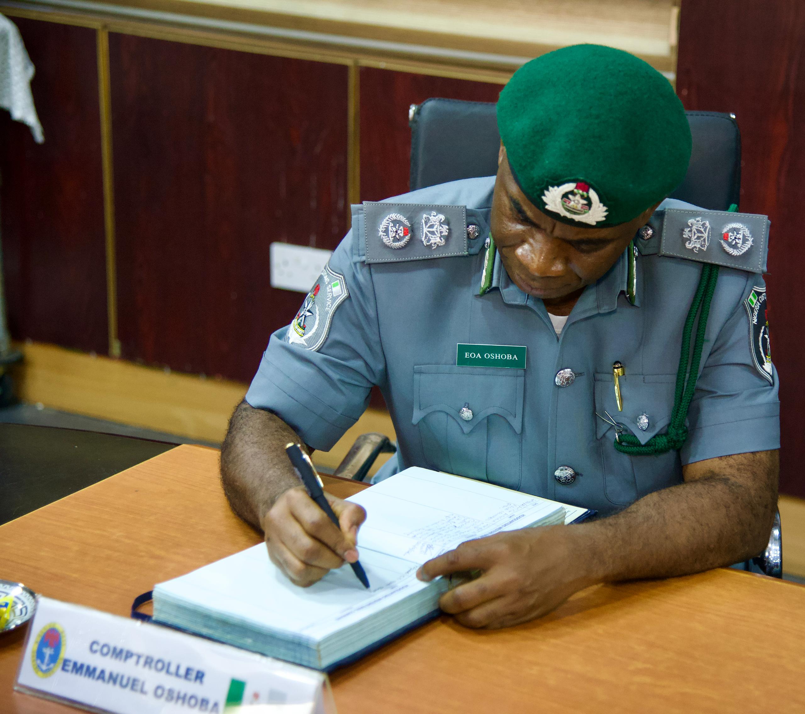 Customs, Navy reinforce institutional collaboration to secure maritime economy
‎
‎
