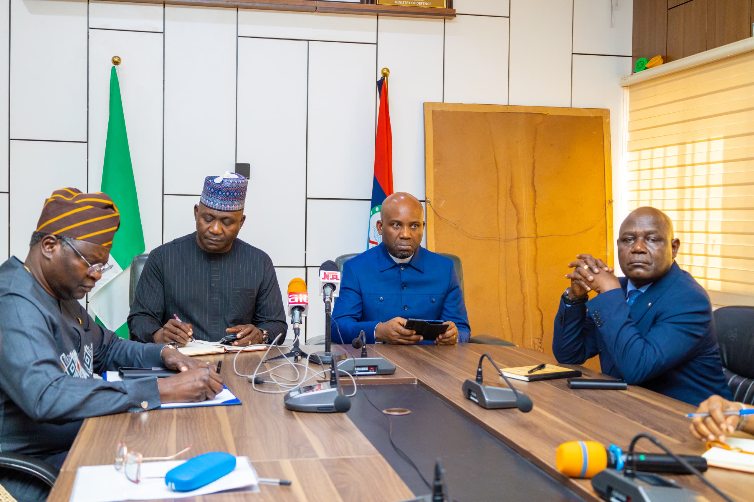 Musa, Science Minister push tech partnership to boost Nigeria’s defence
‎