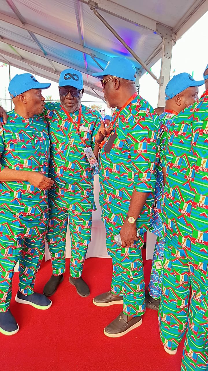 Rt. Hon. Ndudi Godwin Elumelu, OON Reaffirms Party Loyalty at APC 2026 Convention, Commends Peaceful Congress and Engages National Leaders