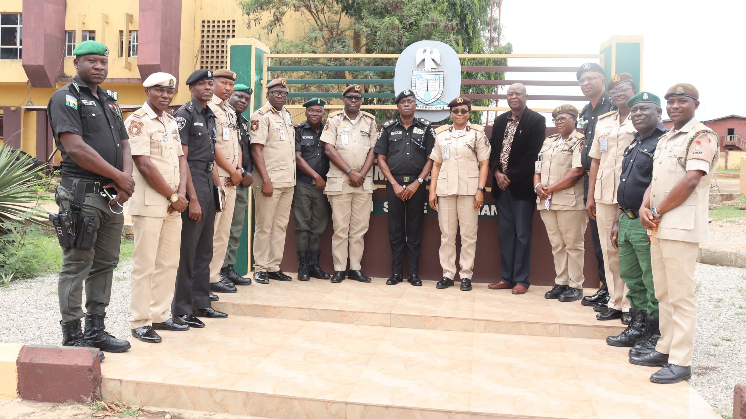 CP Ojajuni Deepens Security Synergy in Ogun, Engages Army, DSS, Immigration, NSCDC
‎
‎