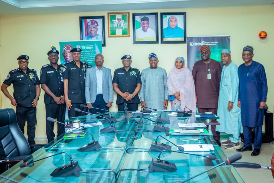 ‎Photo News: Olatunji Rilwan Disu, Stakeholders Move to Establish Police Academy Ogun Campus, Upgrade Colleges Nationwide
‎
