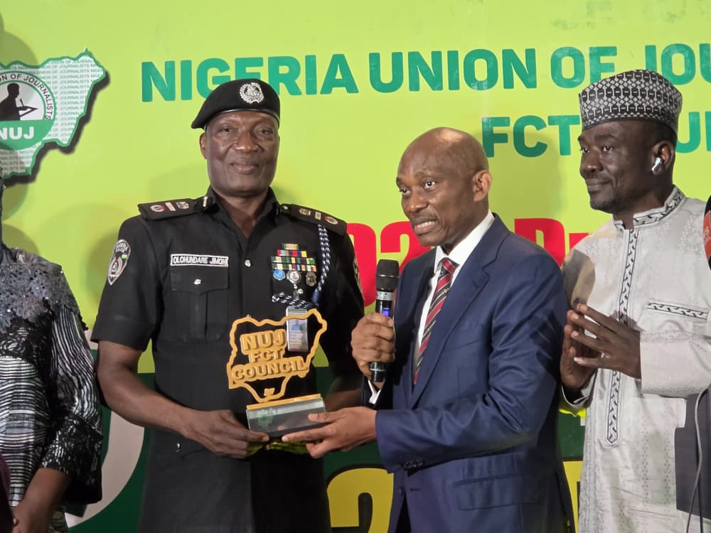 Applauds, Pomp as AIG Olohundare Jimoh Bags NUJ FCT Most Coveted Crime Fighter of the Year Award  ‎  ‎
