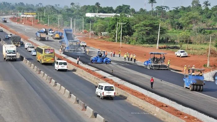 Umahi Orders Immediate Opening Of Abuja-Kaduna-Kano Road For Eid Travel
‎