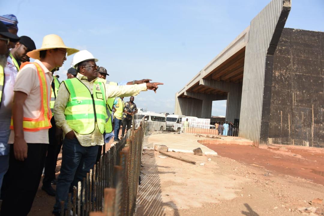 Umahi Threatens Sanctions for Non-Performing Contractors, Says Tinubu Shouldn't Be Blamed for Delayed Road Projects
