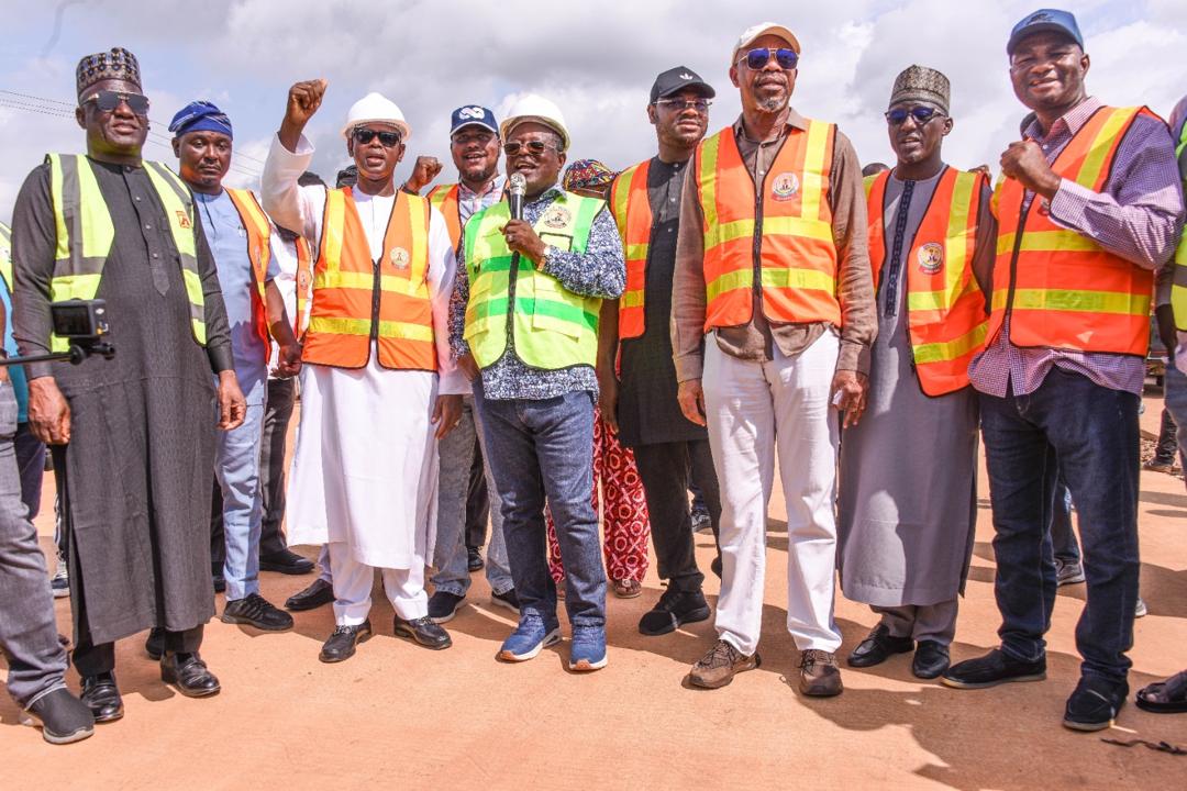 Umahi Defends Tinubu's Road Projects, Says Sokoto-Badagry Super Highway on Track