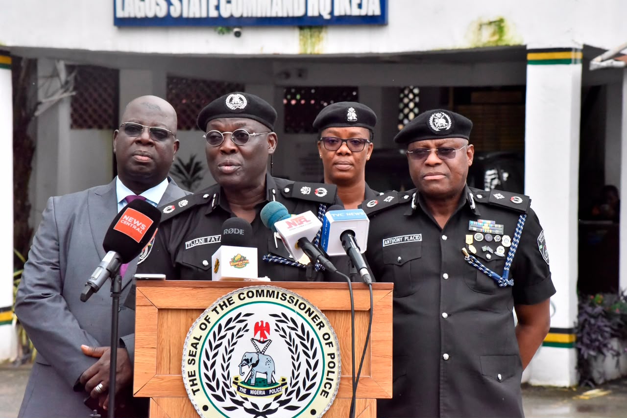 Lagos Police Uncover Vehicle Fraud Syndicate, Recover Exotic Vehicles
‎