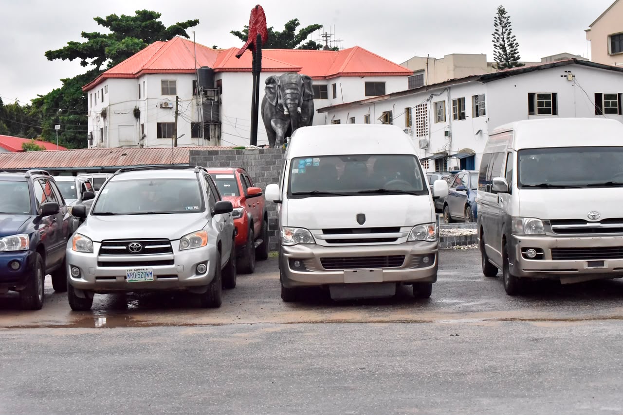 Lagos Police Uncover Vehicle Fraud Syndicate, Recover Exotic Vehicles
‎