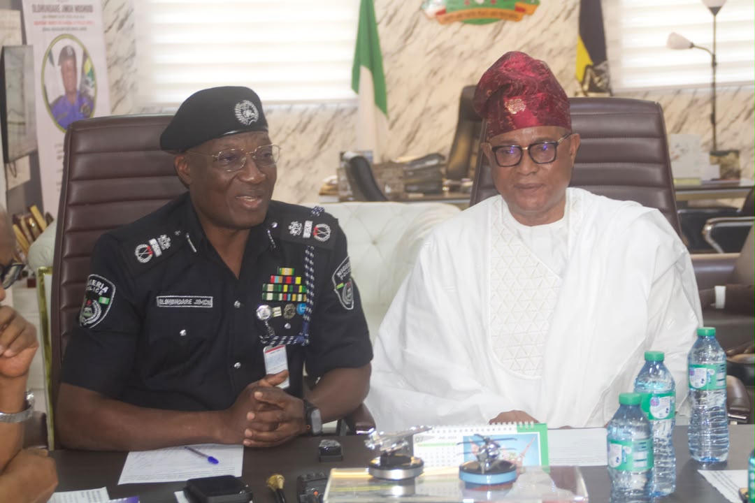 ‎Lagos senator commends Zone 2 Police, pledges support for improved security
‎