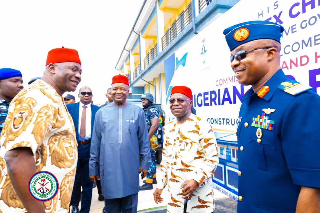 ‎Defence Minister Hails Otti Over NAF Facility, Pledges Stronger South-East Security
‎