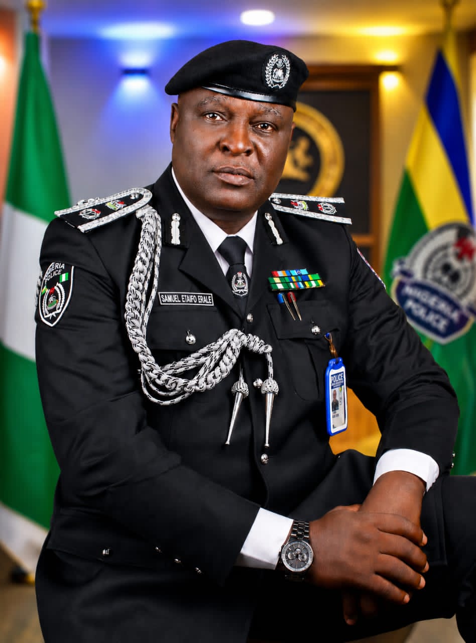 ‎Anifa: A Great Police Traffic Manager, Excellent Personality and True Role Model
‎