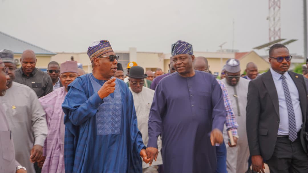 Defying rain, Zulum kicks off mobilisation for Tinubu after US trip