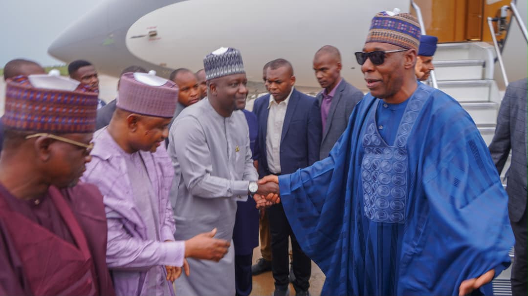 Defying rain, Zulum kicks off mobilisation for Tinubu after US trip